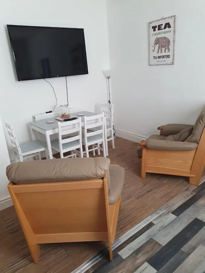 Blackpool Central Apartments 2 Bedroom Ff